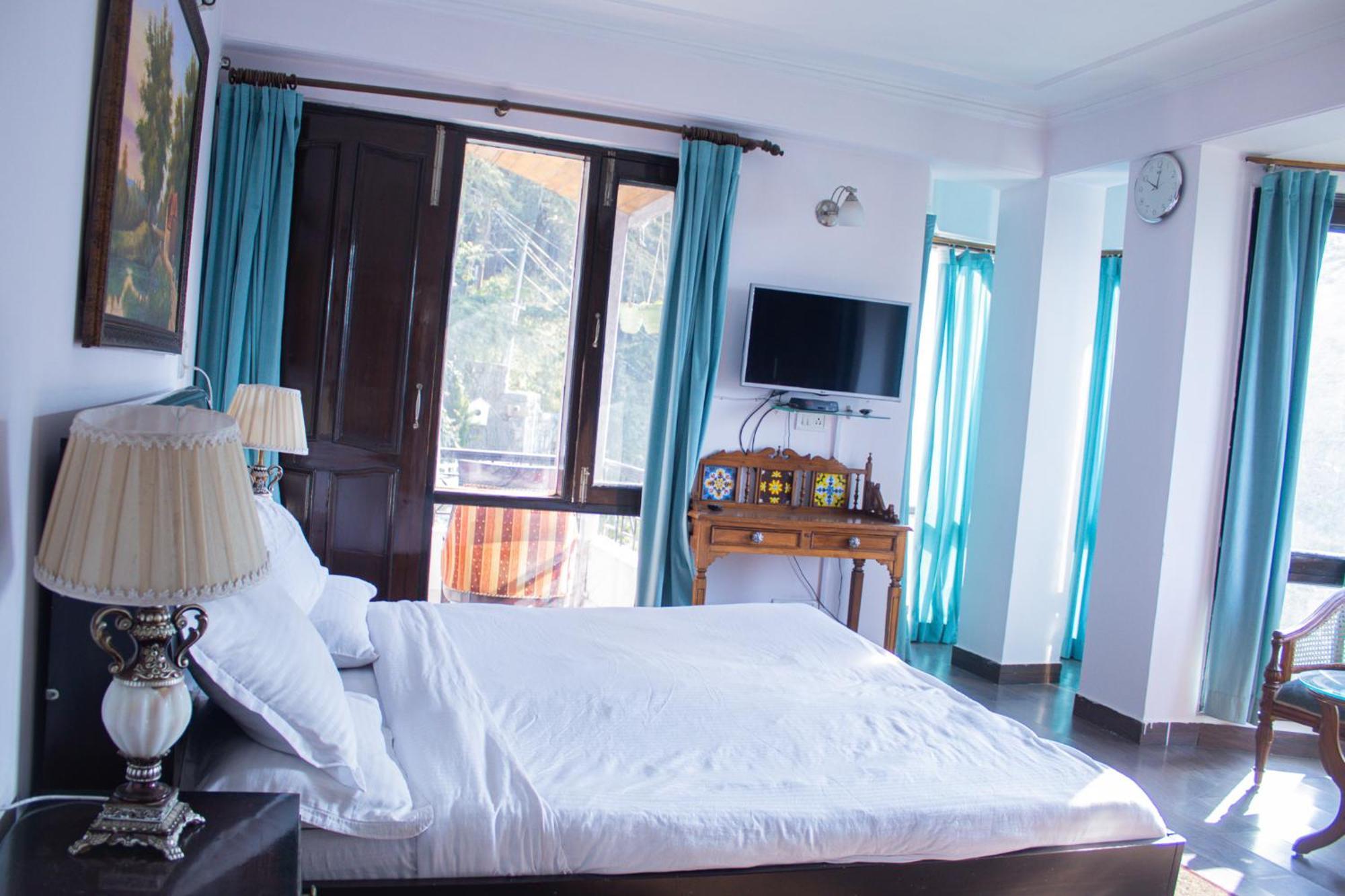 Whispering Pines Villa Shimla Bagian luar foto