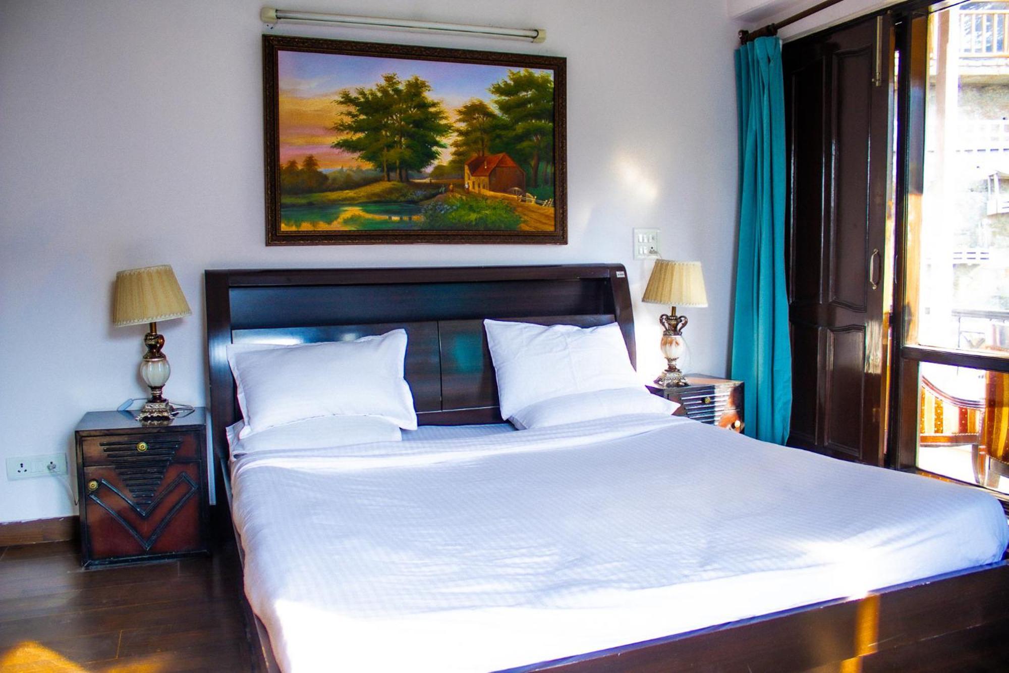 Whispering Pines Villa Shimla Bagian luar foto