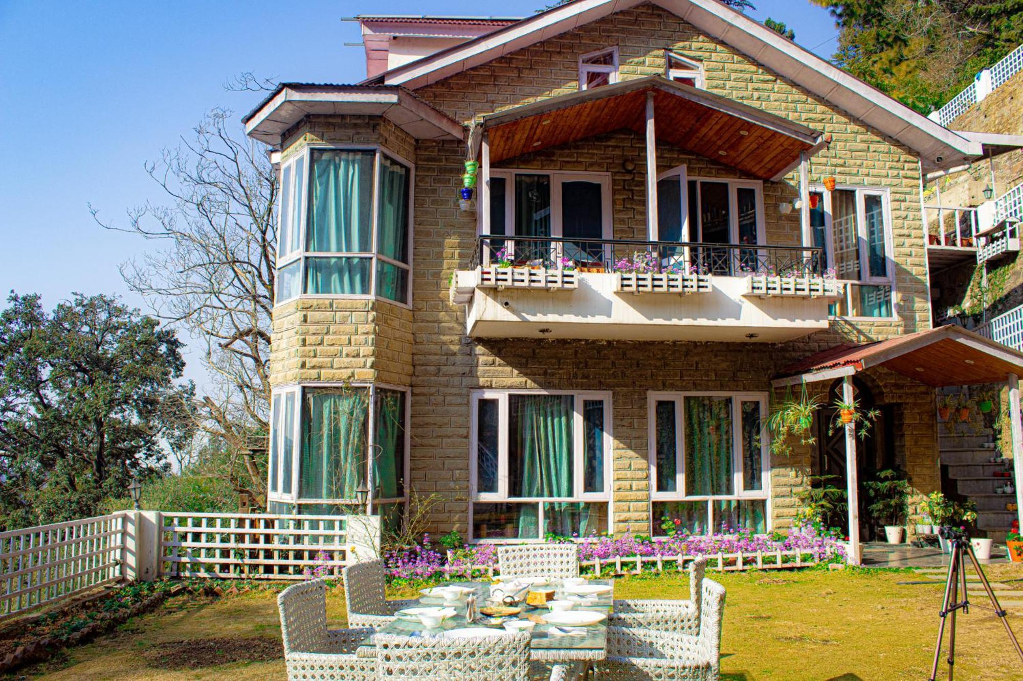 Whispering Pines Villa Shimla Bagian luar foto