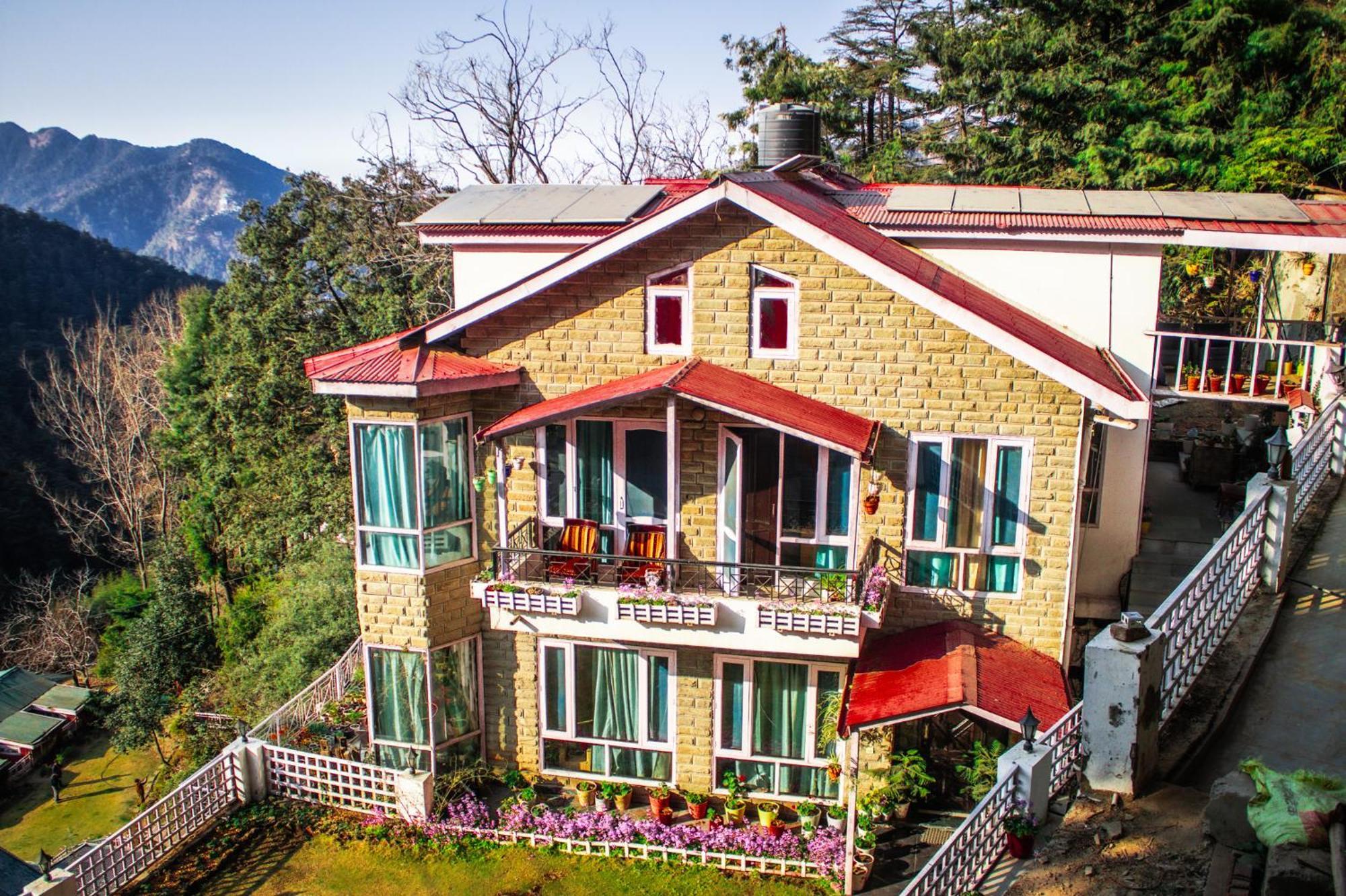 Whispering Pines Villa Shimla Bagian luar foto